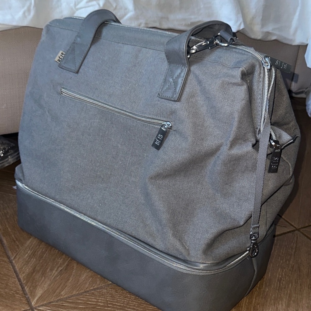BEIS Mini Weekender Bag in Grey